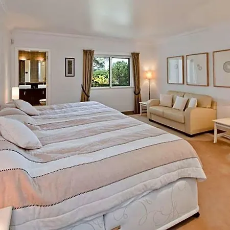 Sleeps 10 Pool Air Con Wifi Vila