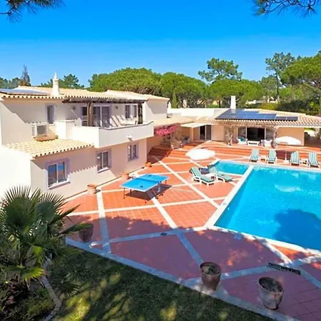 Villa Sleeps 10 Pool Air Con Wifi